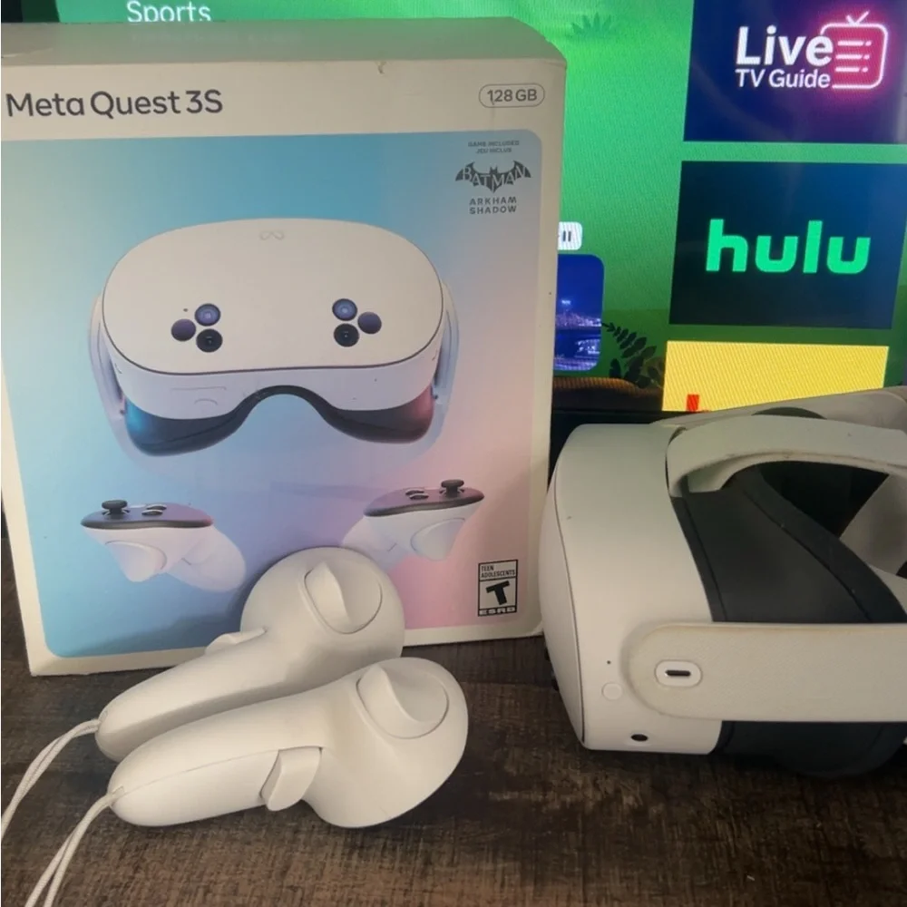 Quest 3S VR Headset - White
